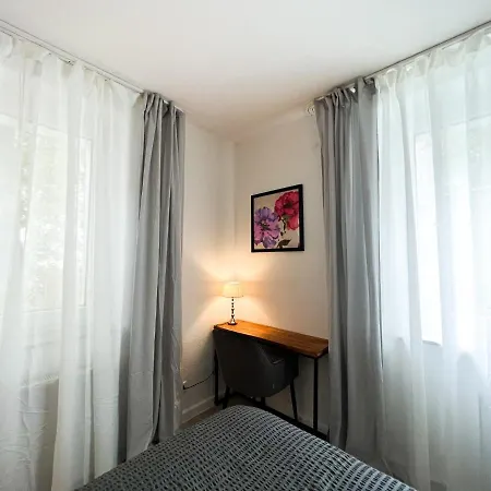 Apartment Düsseldorf City 4*
